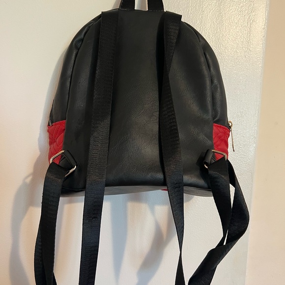 Small backpack - Picture 2 of 6